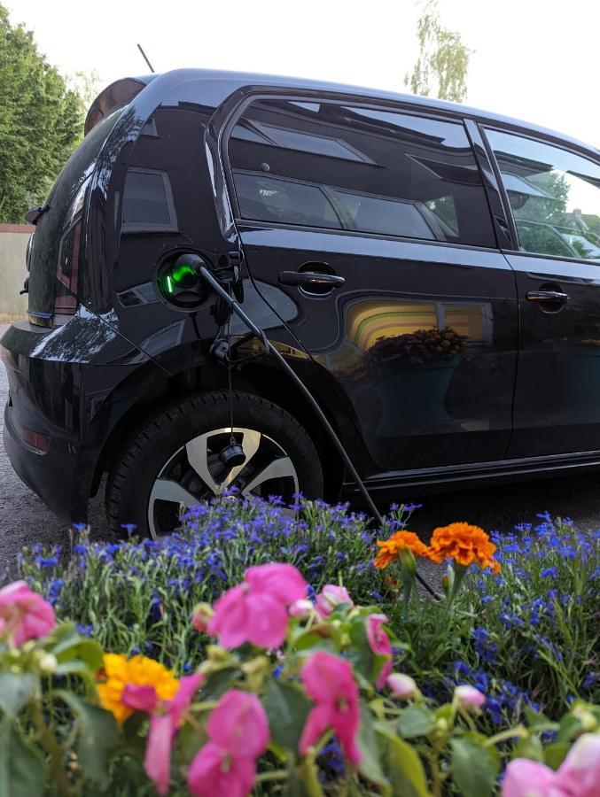 Melody Apartment Mit E-Ladesaeule Und Mobiler Klimaanlage Gelsenkirchen Buitenkant foto