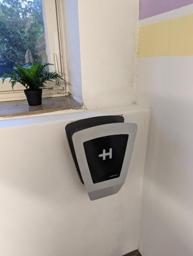 Melody Apartment Mit E-Ladesaeule Und Mobiler Klimaanlage Gelsenkirchen Buitenkant foto